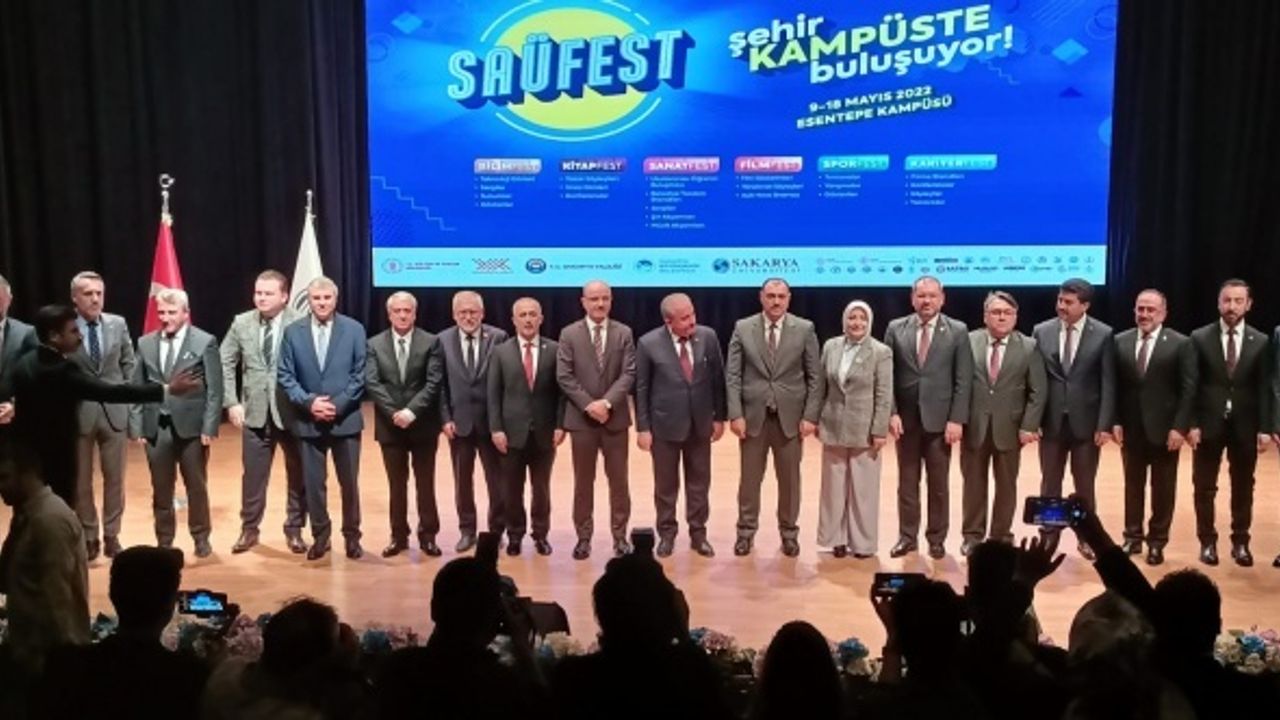 Başkan Şentop SAÜFEST açılışını yaptı
