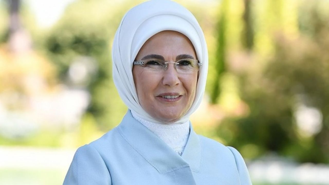 Emine Erdoğan'dan Şule Yüksel Şenler paylaşımı
