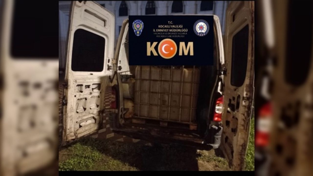 3 ton akaryakıt ele geçirildi: 3 gözaltı!