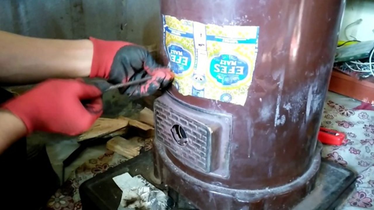 Ailesinden miras soba tamirciliğini 35 yıldır yapıyor