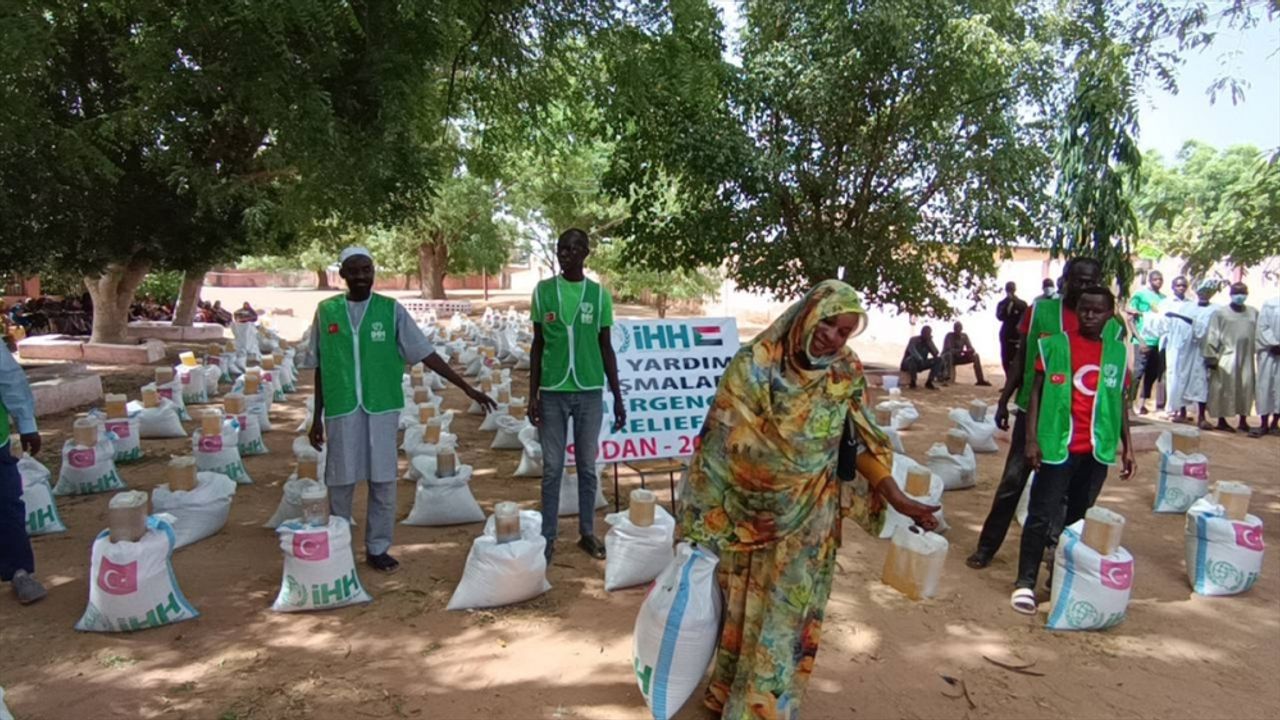 İHH, Sudan'da yardım çalışmaları başlattı
