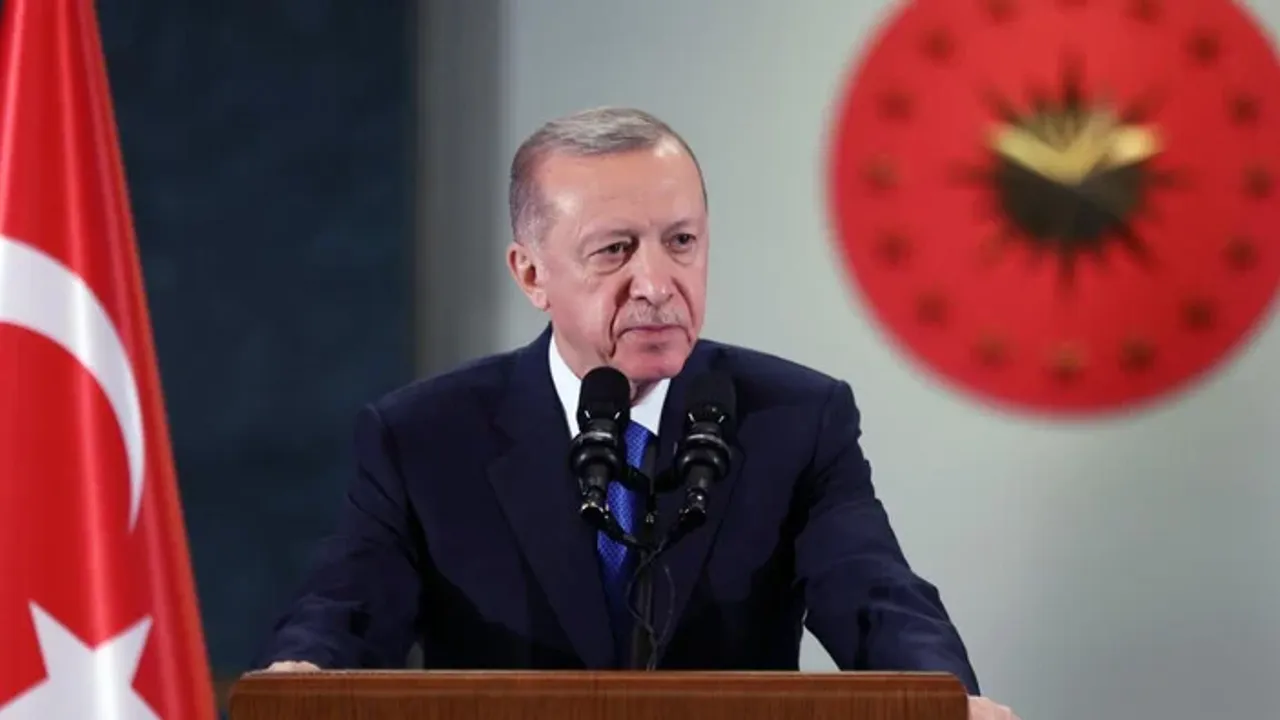Erdoğan'dan Numan Kurtulmuş'a tebrik