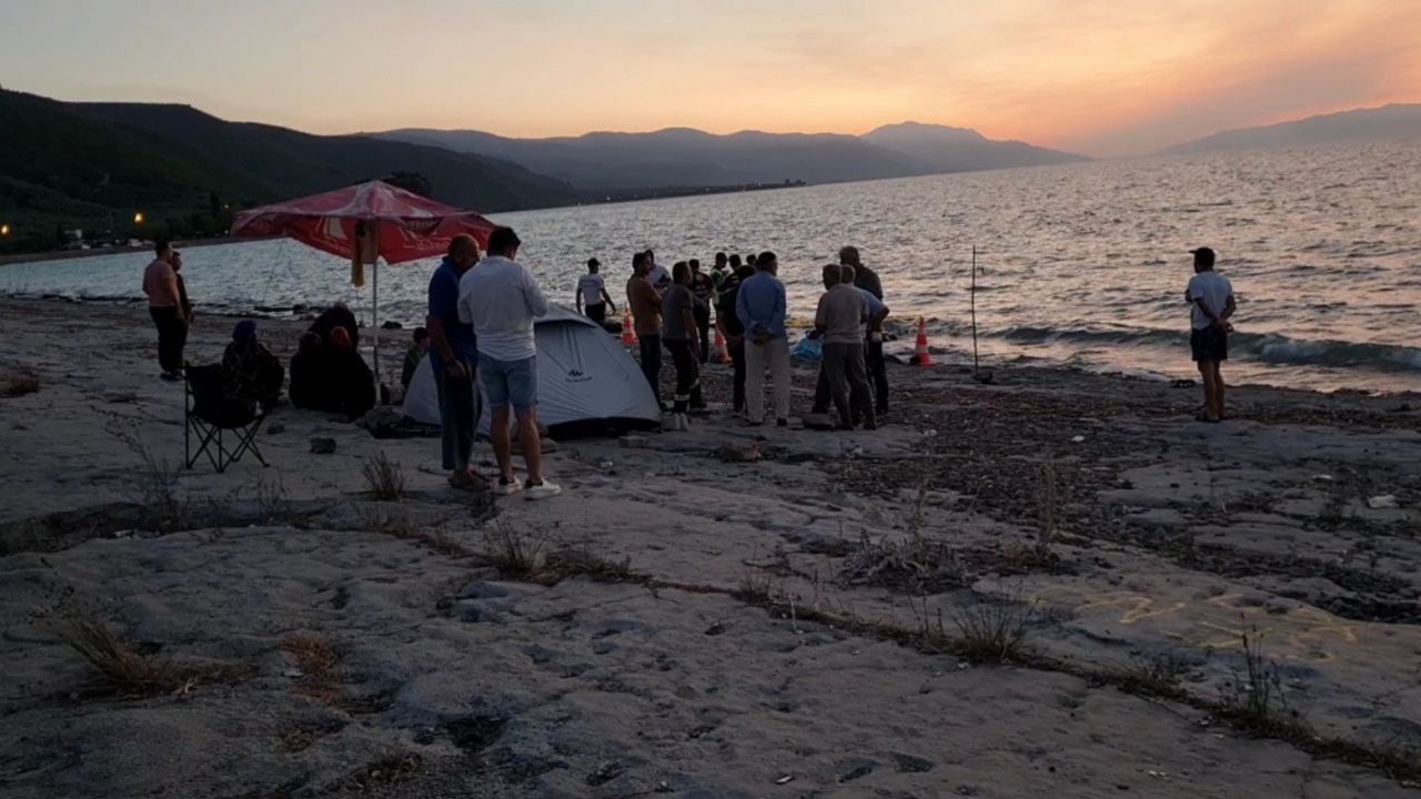 İznik Gölü'ne giren 80 yaşındaki kişi boğuldu