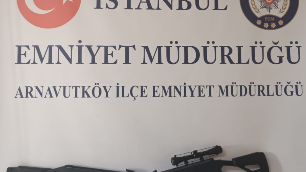 Arnavutköy'de leyleklere pompalı tüfekle ateş açan 2 zanlı yakalandı