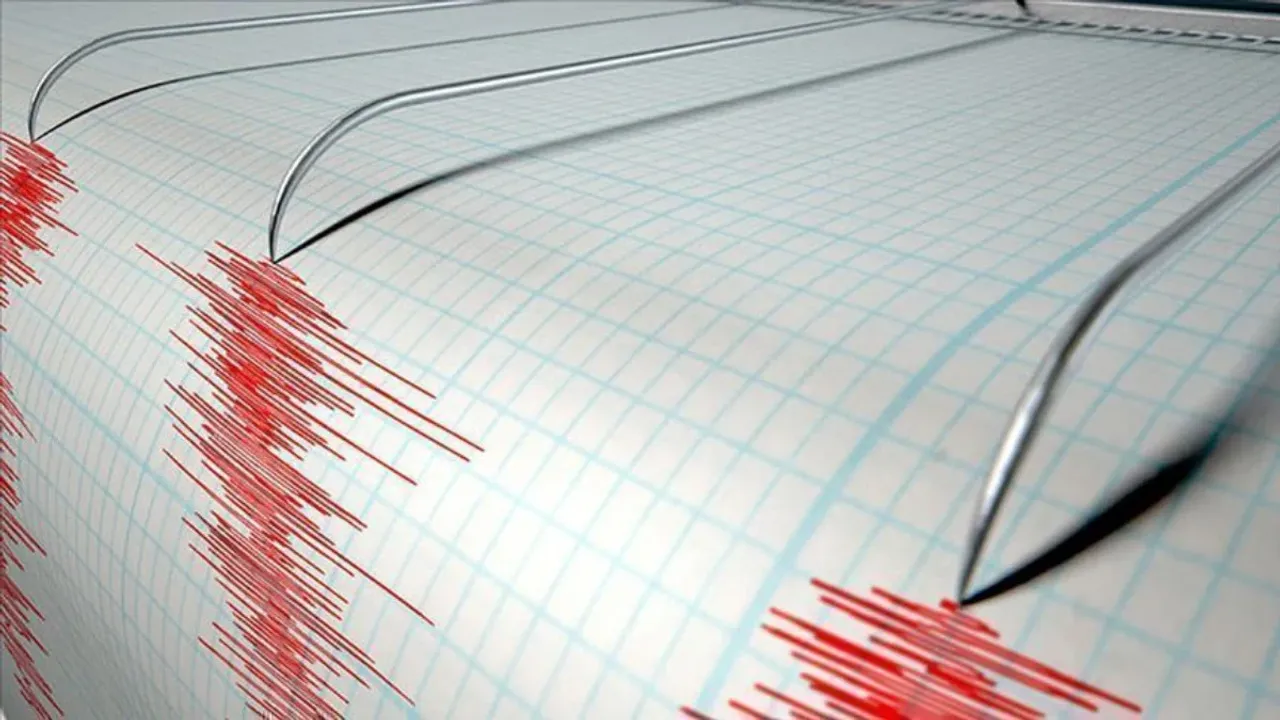 4.2 büyüklüğünde deprem: Kentin genelinde hissedildi