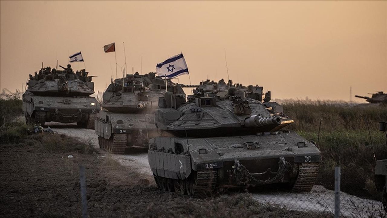 İsrail tankları Gazze sınırında bekletiliyor