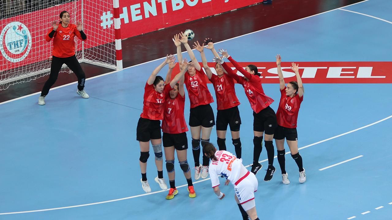 Hentbolda Kadınlar Türkiye Kupası çeyrek final rövanş maçları başlıyor!