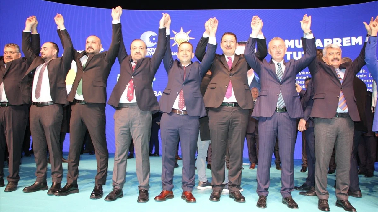 AK Parti'nin Kocaeli'deki ilçe belediye başkan adayları açıklandı