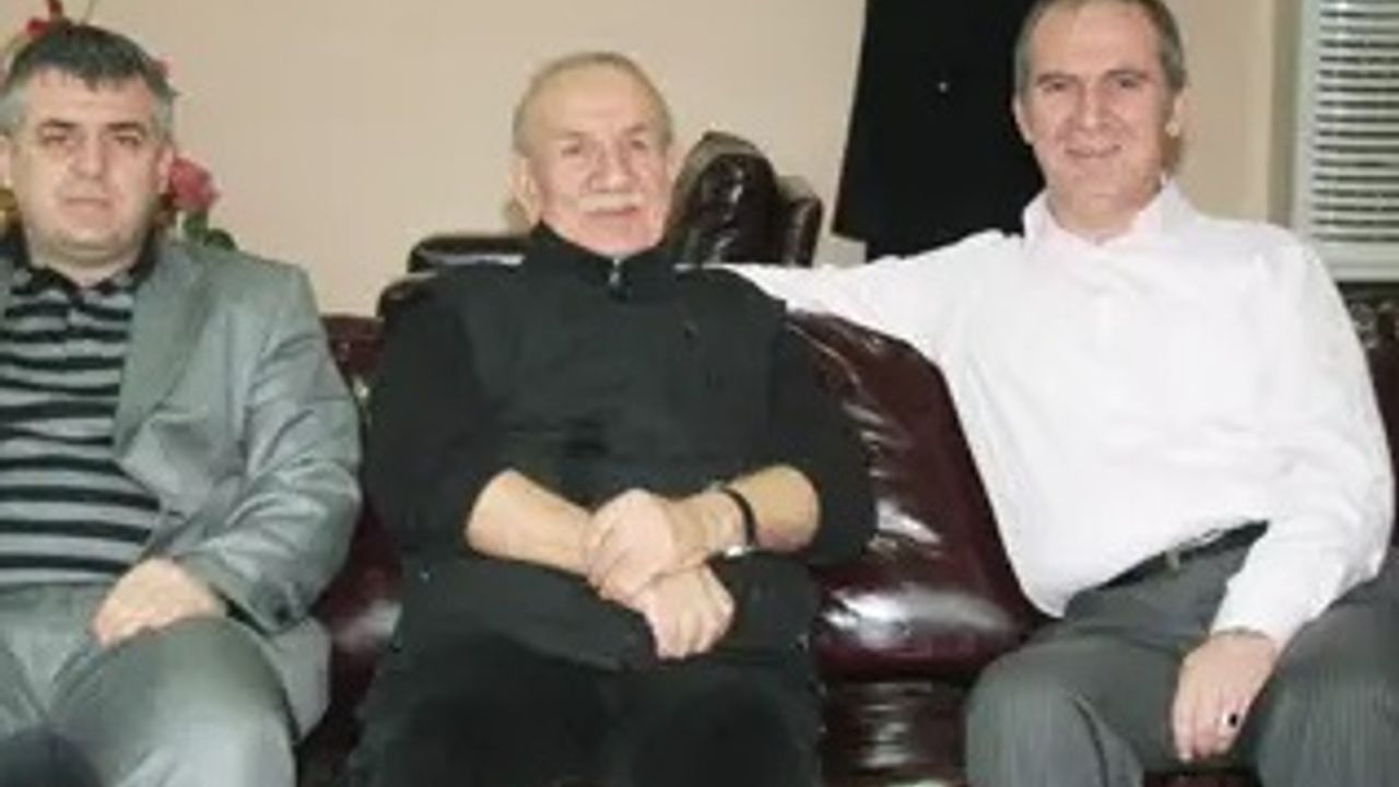 Sakaryaspor kurucularından Şükrü Orhan hayatını kaybetti