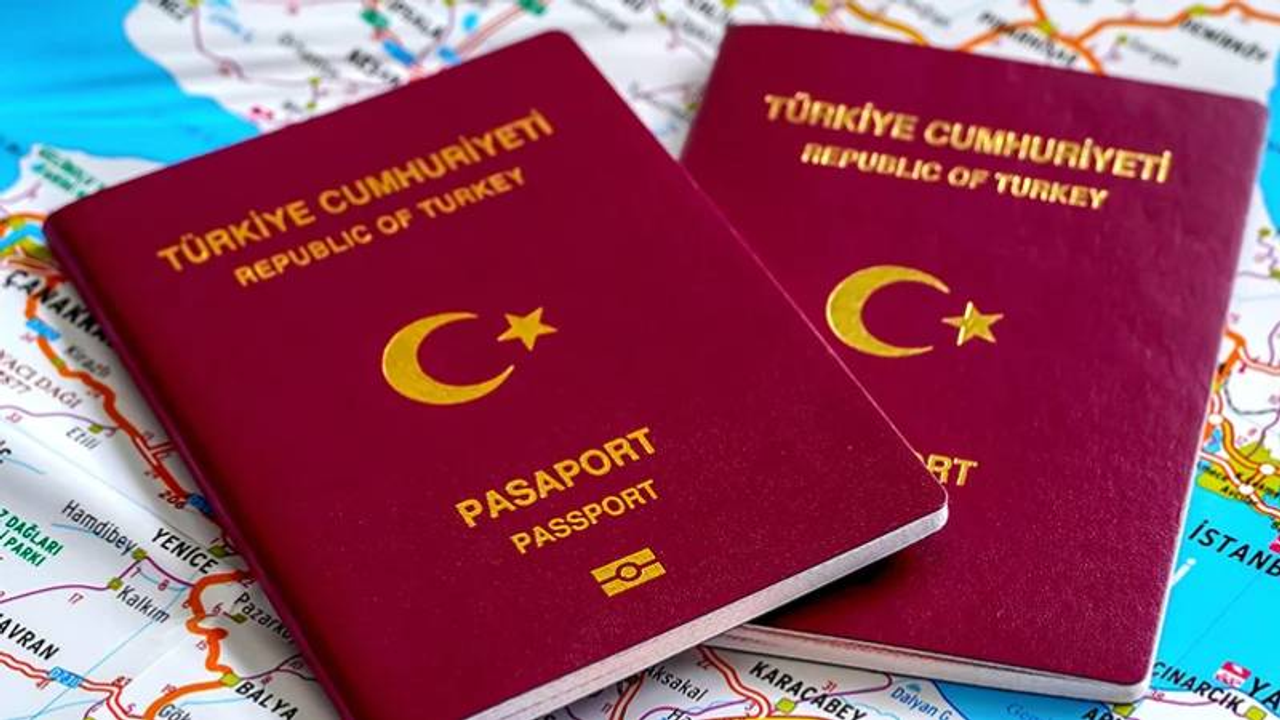 Karadağ Türk Vatandaşları İçin Vize Serbestisini Geçici Olarak Askıya Aldı