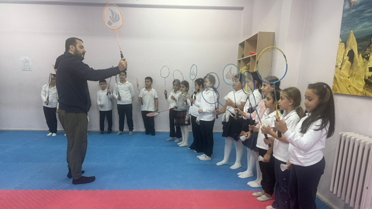 Sapanca’da Miniklerden Sporla Dolu Cumhuriyet Kutlaması