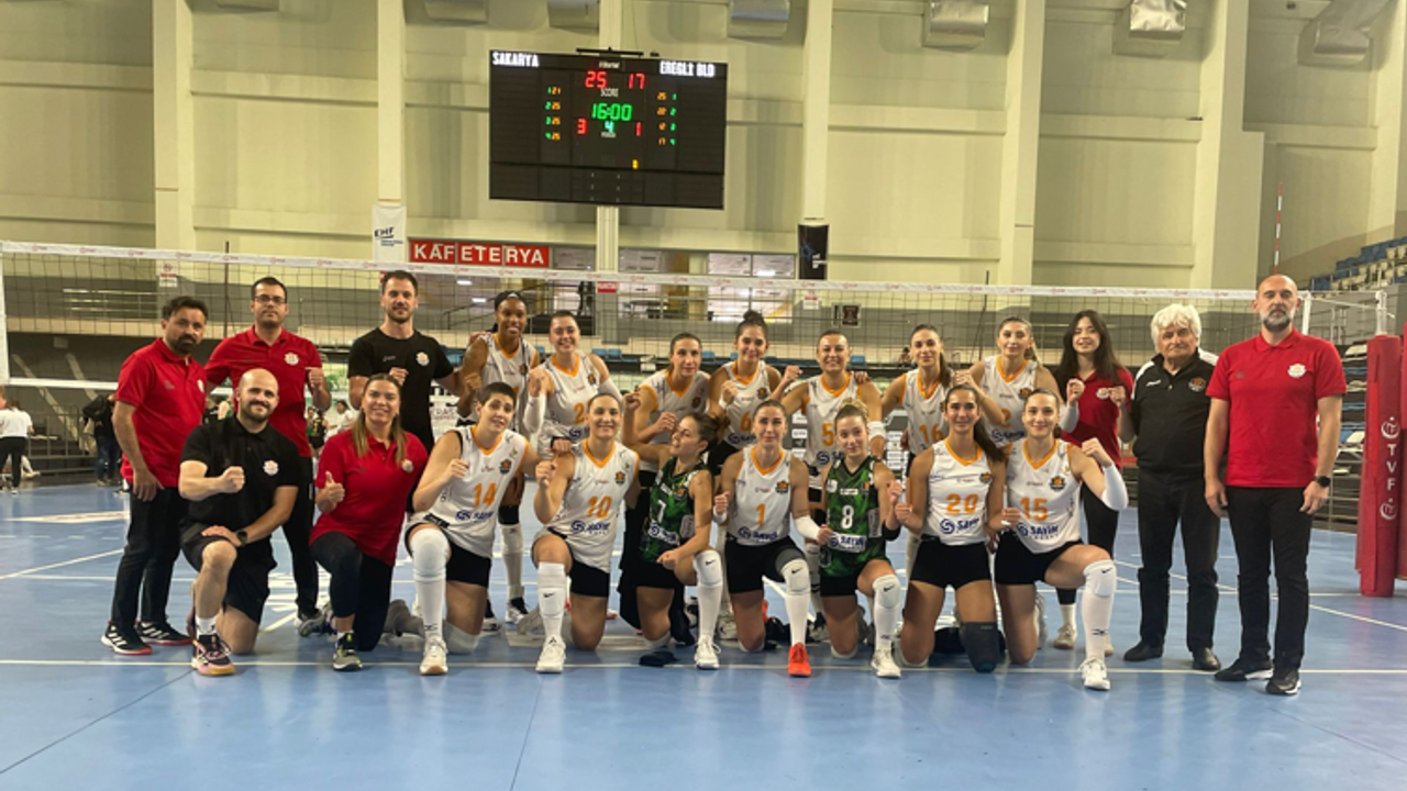 Sakarya Voleybol, İlbank Maçı Öncesi Hazırlıklarını Sürdürüyor