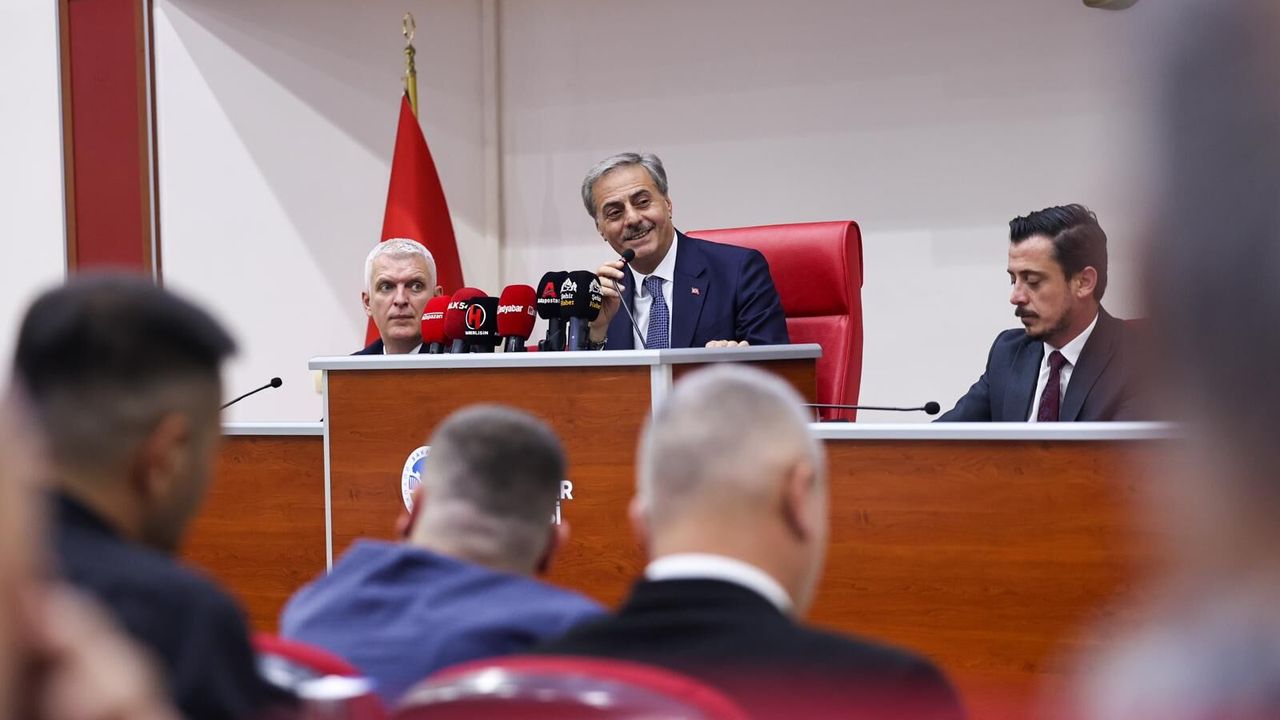 Başkan Alemdar: “Sakarya’yı Geleceğe Taşıyacak Dev