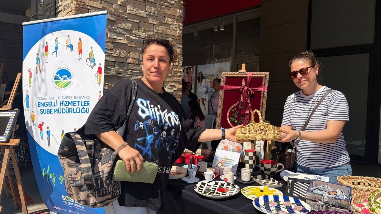 Engelsiz Hobi Atölyelerinin El Emeği Eserleri Cadde54’te Beğ