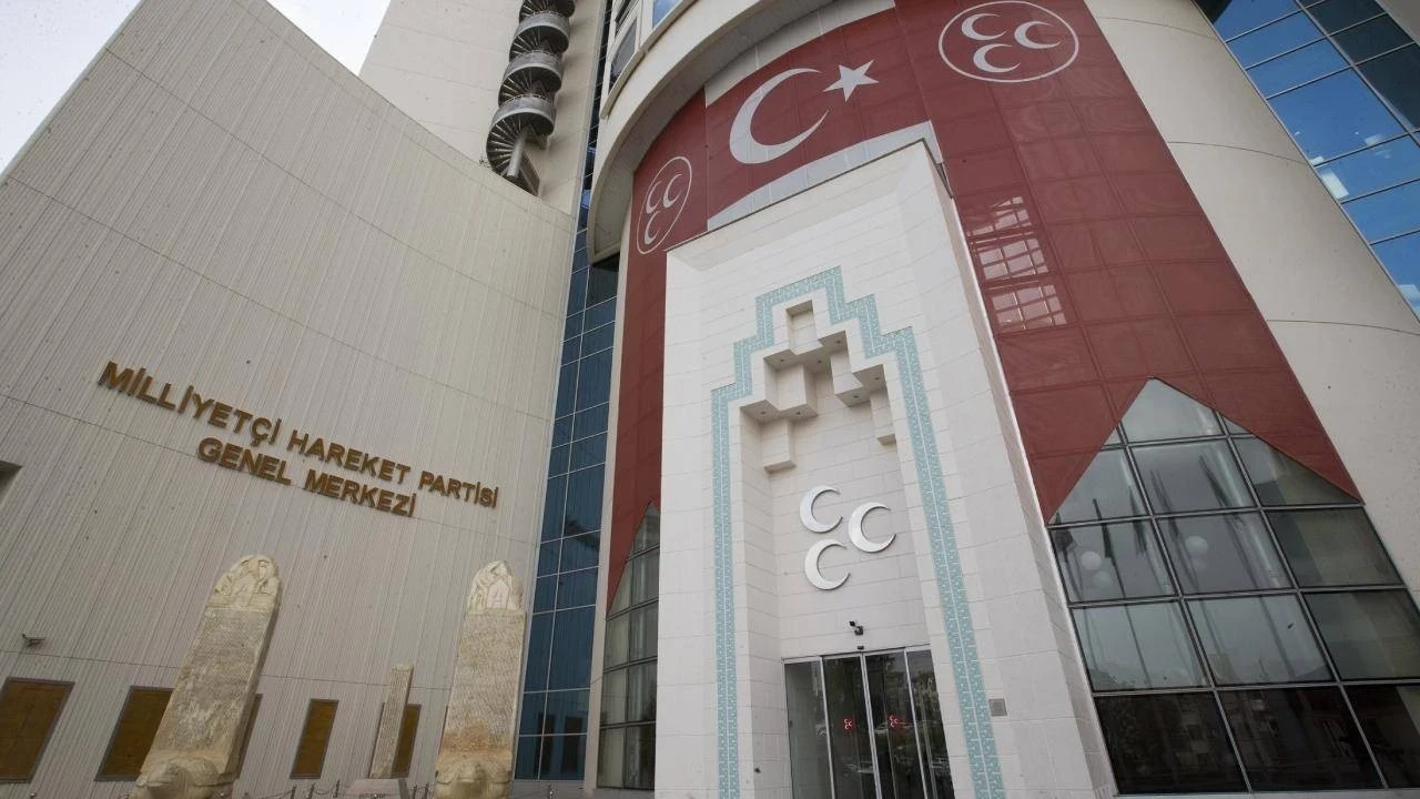 MHP’de 3 İl Teşkilatı Feshedildi