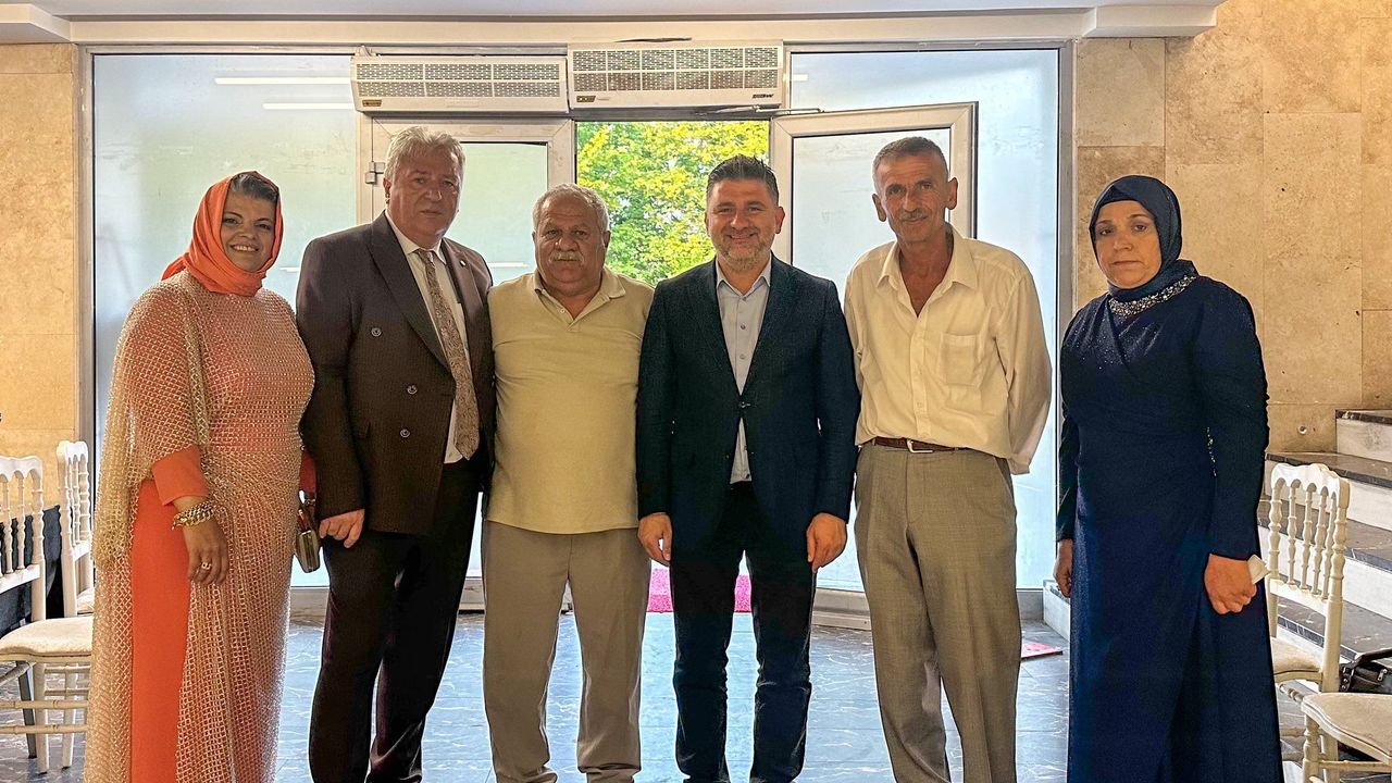 Başkan Kurt, Gülşah ve Emir Çiftinin Mutluluğuna Ortak Oldu