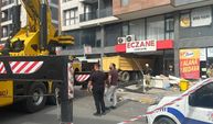 Hafriyat kamyonu eczaneye daldı: 6 yaralı!