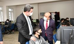 Öğrencilere başarı diledi