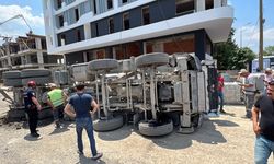 Yol çöktü, beton mikseri devrildi! 1 yaralı