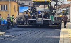 İstiklal Caddesi'ne asfaltlama yapıldı