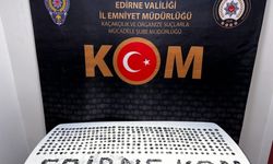 Edirne'de otomobilde 940 sikke ele geçirildi