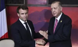 Macron'dan Cumhurbaşkanı Erdoğan'a tebrik