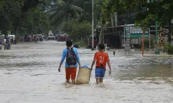 Filipinler’de Mawar Tayfunu nedeniyle binlerce kişi tahliye edildi