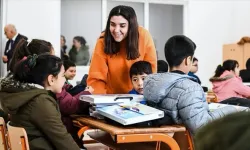 82 bin 405 depremzede öğrenci illerine geri döndü
