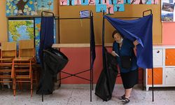Yunanistan'da Miçotakis liderliğindeki Yeni Demokrasi seçim yarışında önde