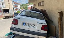 Tuzla'da otomobilin çarptığı 2 kadın yaralandı