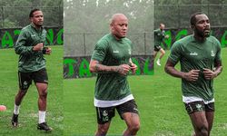 Sakaryaspor,  sağanak yağış altında çalıştı