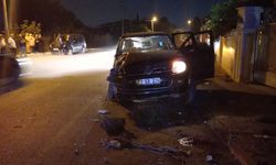 Bahçe duvarına çarpan araçtaki 2 kişi öldü