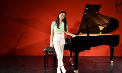 Genç müzisyen Arya Su konser piyanisti olmayı hedefliyor