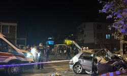 Yalova'da ağaca çarpan otomobildeki kadın hayatını kaybetti