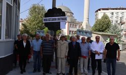 Yunanistan'ın Edirne Konsolosluğu önüne siyah çelenk bırakıldı