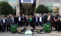 Bursa'da verimliliğin artırılması amacıyla çiftçilere tarım makinesi hibe edildi