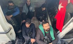 Edirne'de polisten kaçarken kaza yapan panelvanda 10 düzensiz göçmen yakalandı