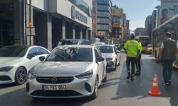 Kadıköy'de dron destekli yaya geçidi denetimi