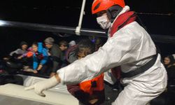 Kuzey Ege'de 35 düzensiz göçmen kurtarıldı