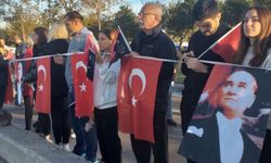 İstanbul'da "Ata'ya saygı zinciri" oluşturuldu
