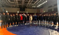 Büyükşehir güreşçileri Türkiye Şampiyonası’nda mindere çıktı