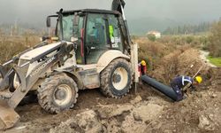 25 yıllık içme suyu hattı Büyükşehir Belediyesi’nin çalışmaları ile yenileniyor