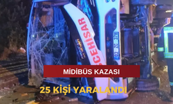 Afyonkarahisar'da Kara Yolu Faciası: Midibüs Devrildi, 25 Kişi Yaralı