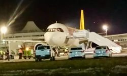Sabiha Gökçen-Riyad seferini yapan uçak Antalya'ya acil iniş yaptı