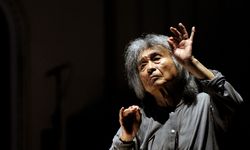 Japon orkestra şefi Ozawa hayatını kaybetti