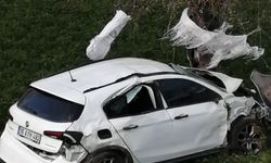 Bursa'da tarlaya devrilen otomobildeki 2 kişi öldü, 3 kişi yaralandı