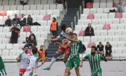 Sapanca Gençlikspor-Karşıyaka maçı oynanamadı!