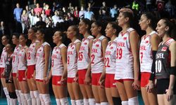 A Milli Kadın Voleybol Takımı'nın maçlarını dev ekranda 10 bin kişi izledi