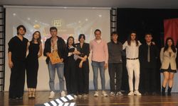 "Mimoza" İzmir'den ödülle döndü