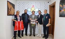 Sakarya İzcilik Spor Kulübü, Müdür Bakırtaş'ı ziyaret etti